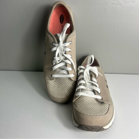 Dr. Scholl's Shoes - Dr. Scholl's Memory Foam Cool Fit Beige Lace-Up Sneakers